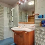 Nyaraló In With Sauna Mali Lošinj