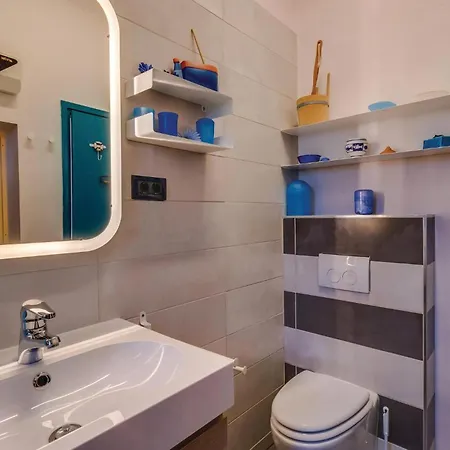 Сasa de vacaciones In With Sauna Mali Lošinj