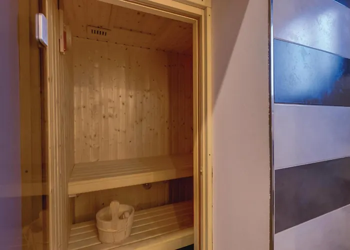 In With Sauna