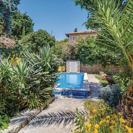 In With Sauna Nyaraló