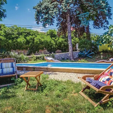 In With Sauna Nyaraló *